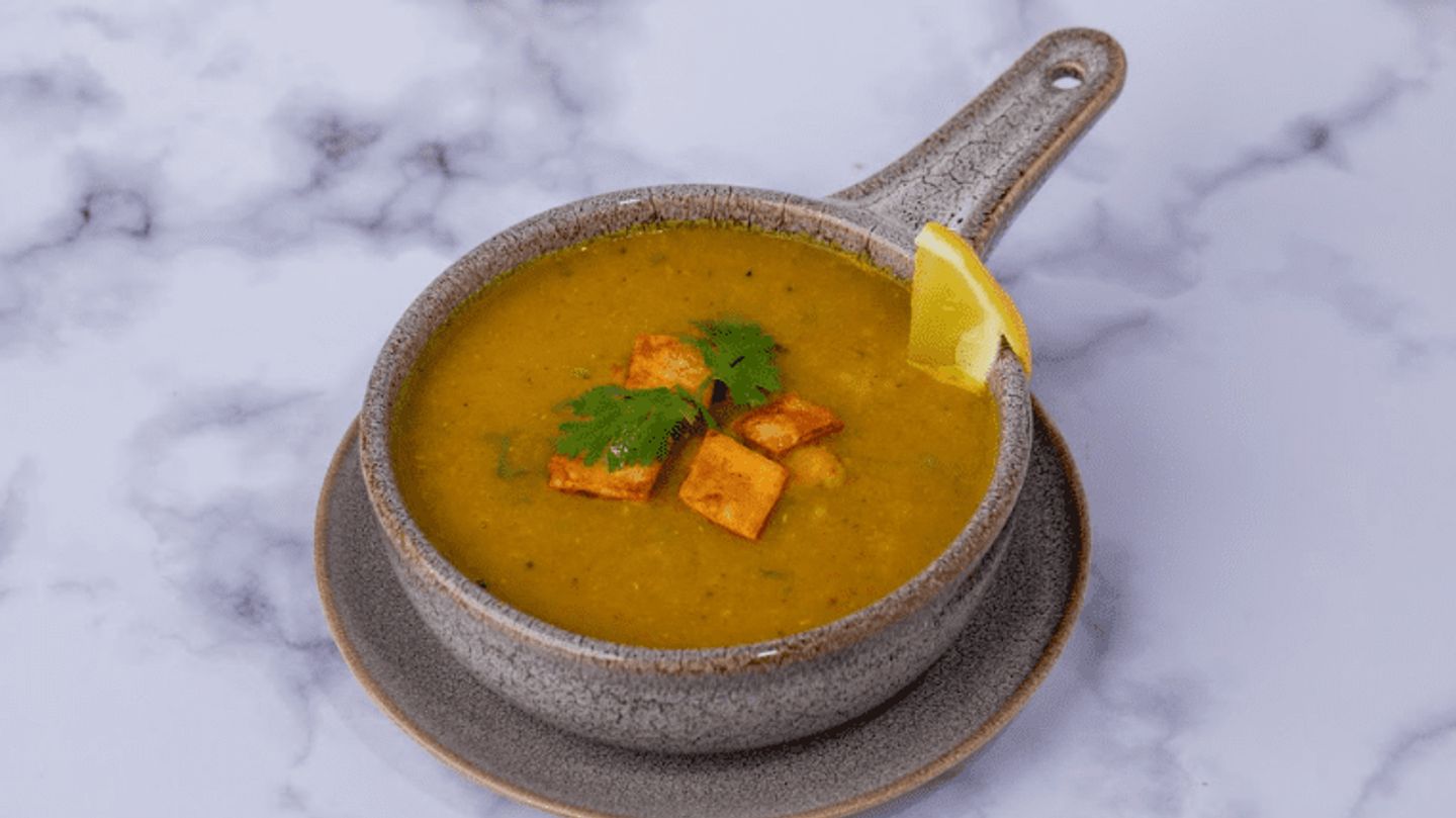 شوربة العدس