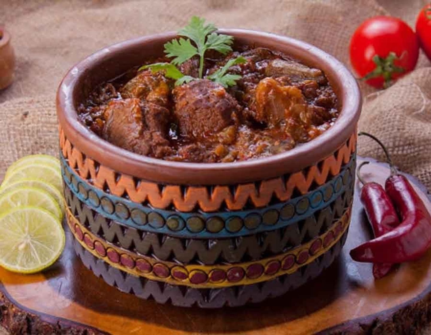 طاجن مسقعة باللحم المفروم