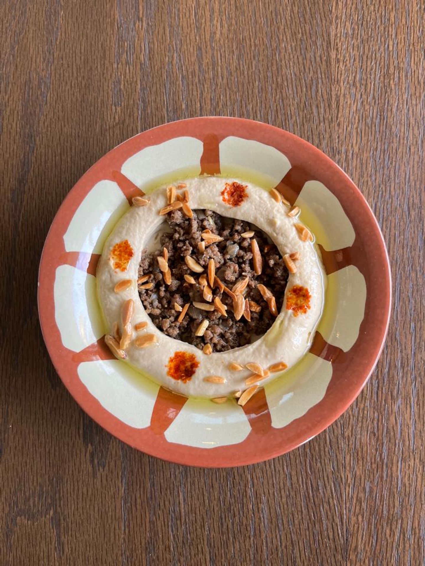 Hummus With Meat