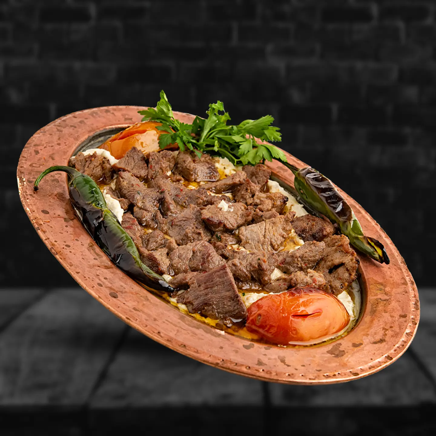 علي نازك