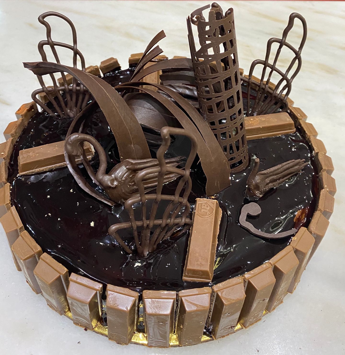 Kitkat Cake