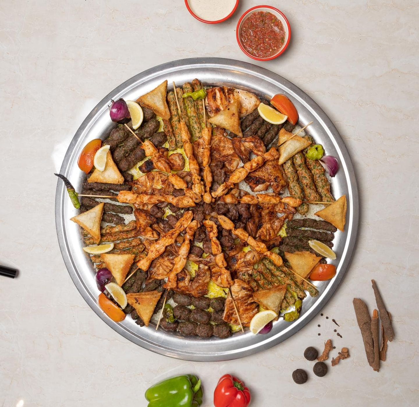 طبق عنابي - مع الأرز
