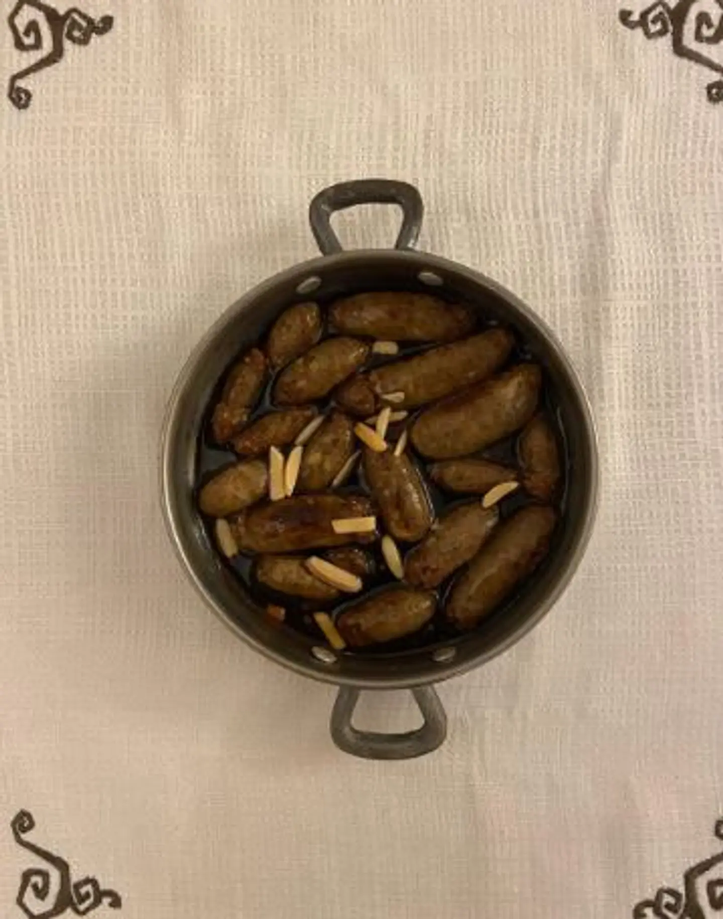 مقانق ( مع دبس الرمان