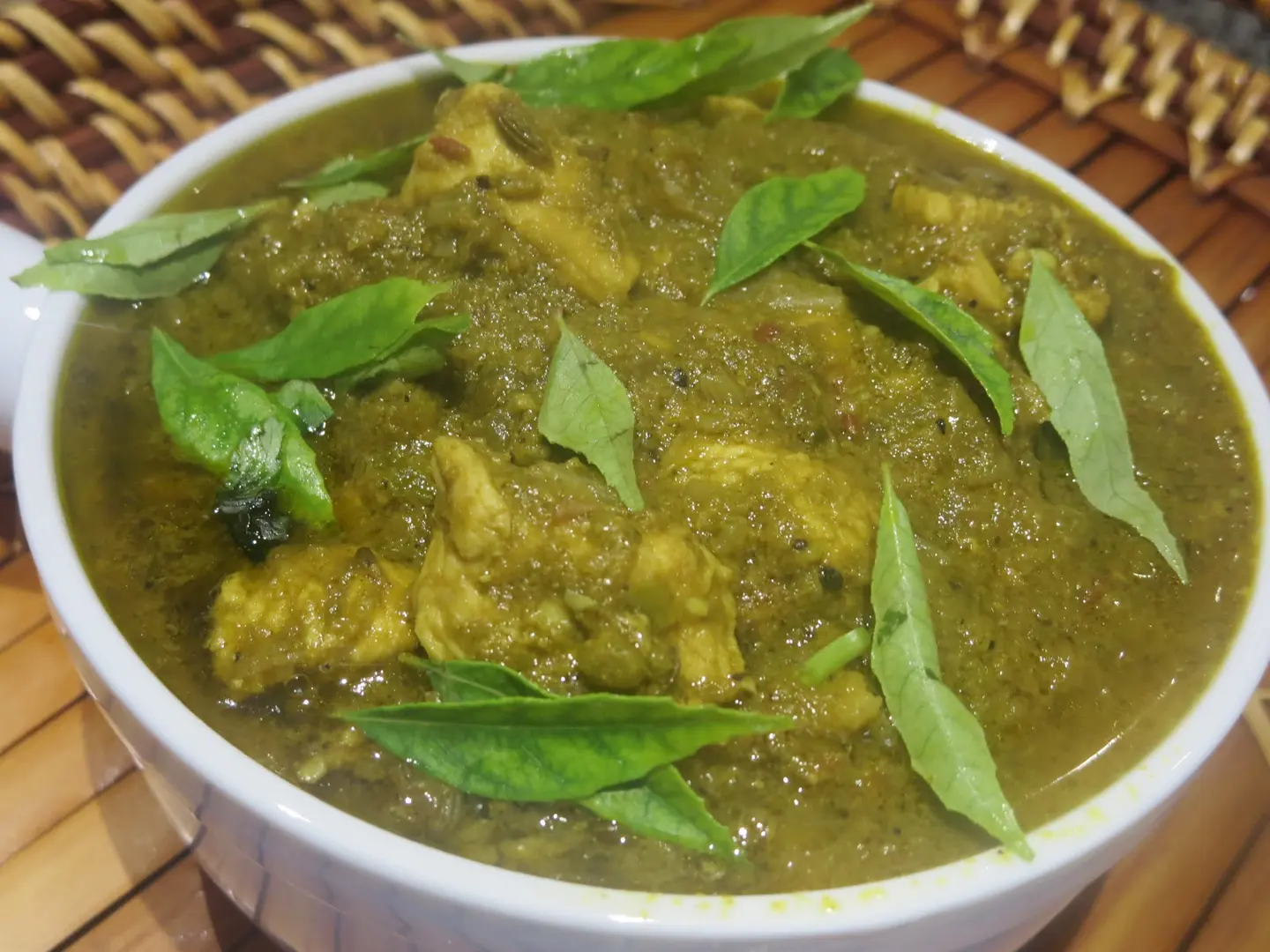 Green Pepper Chicken