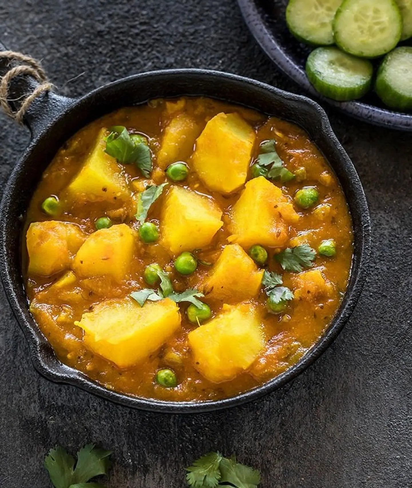 Aloo Muttor