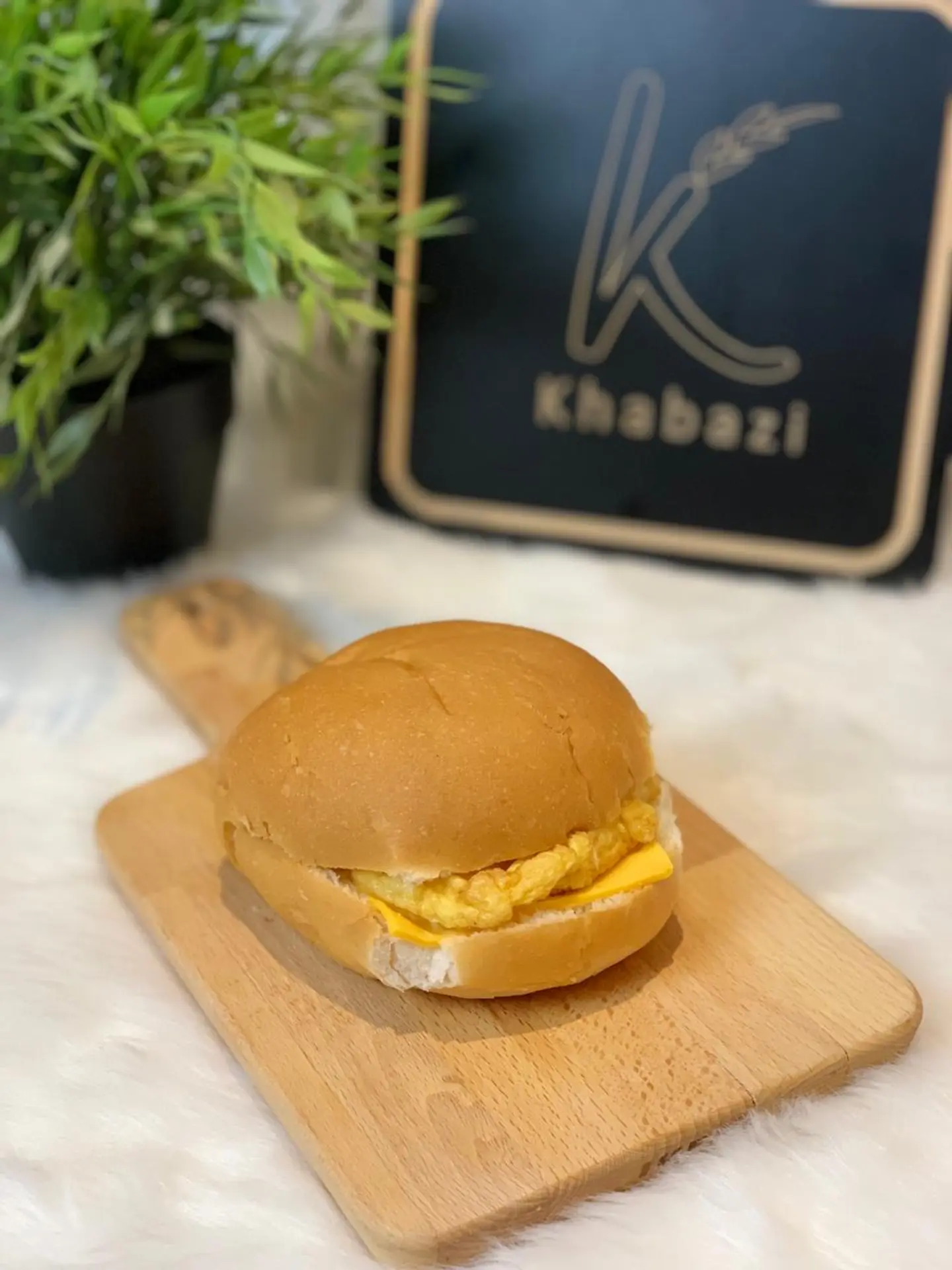 Eggs With Chease Burger Brown