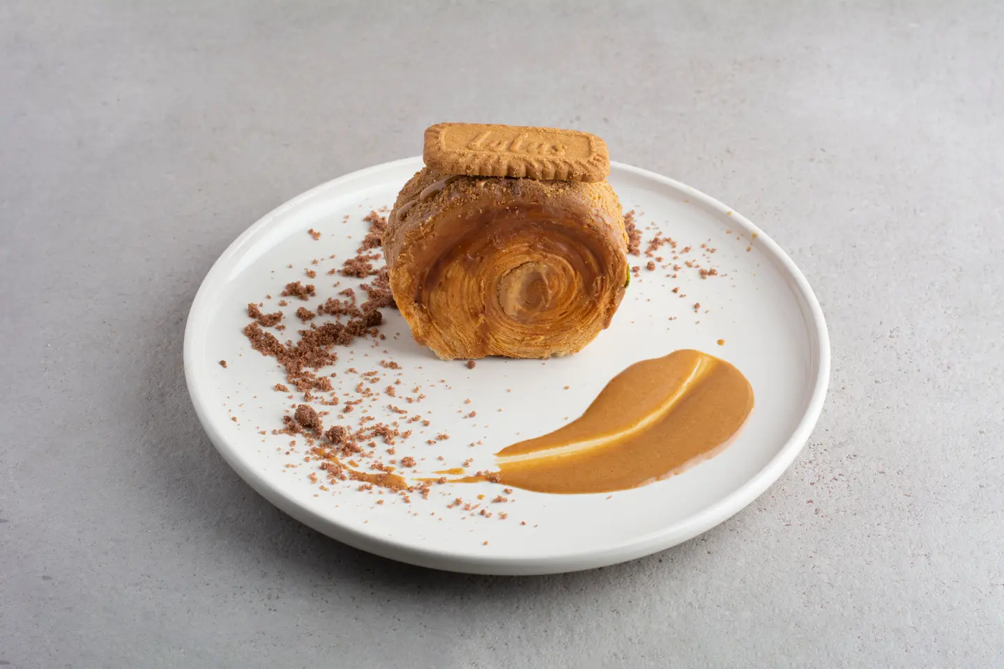 كروسان رول لوتس