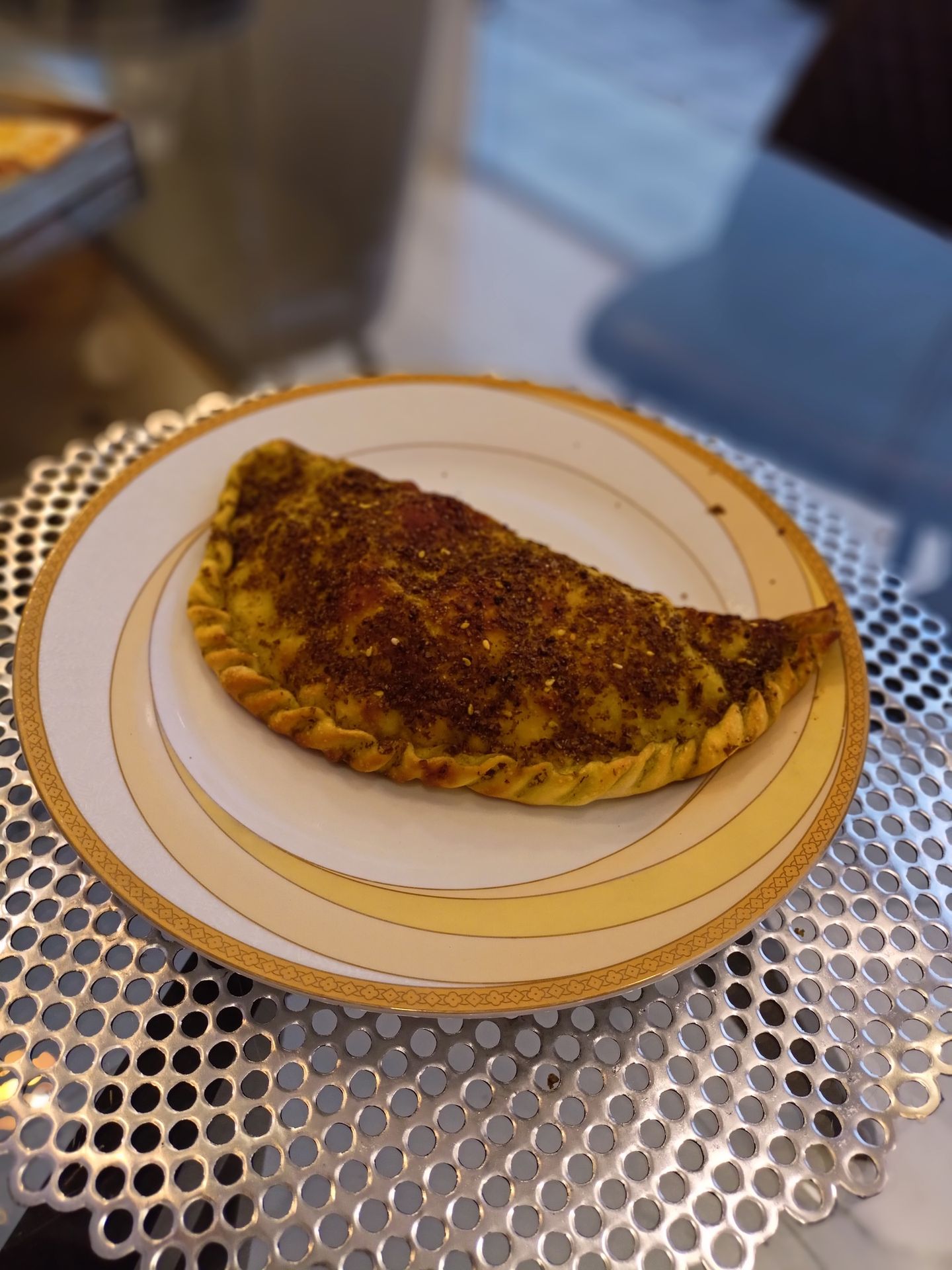 جبن بالزعتر