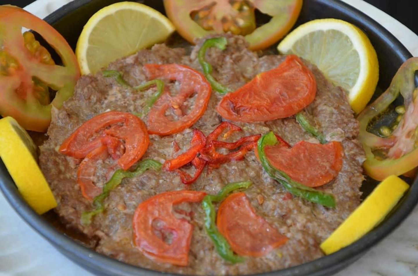 كفته مع طماطم