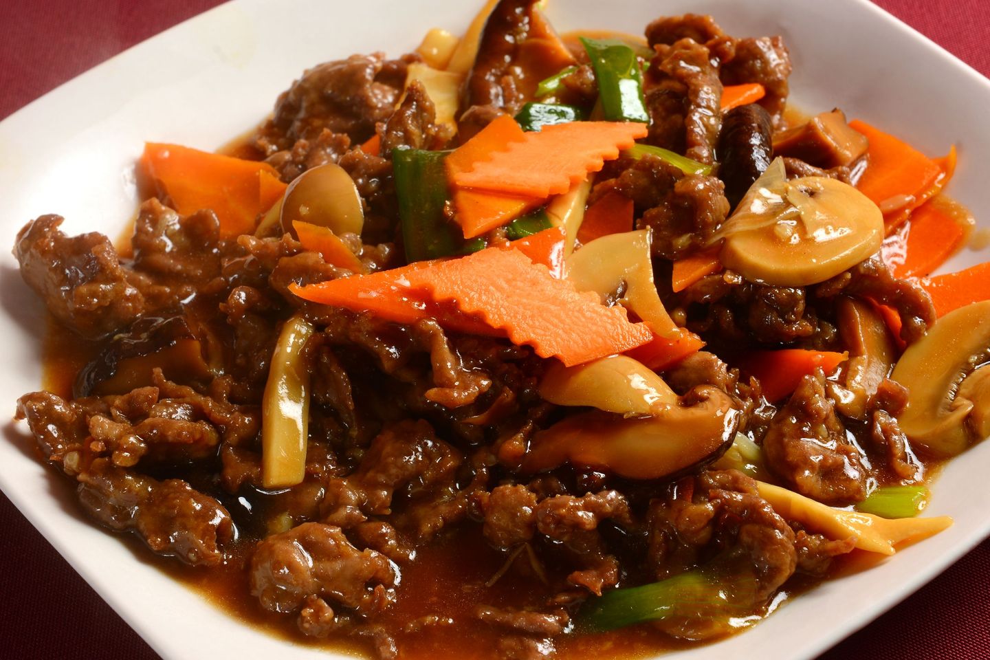 Beef With Black Mushroom And Bamboo Shoots