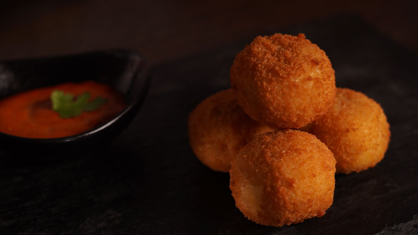 Cheddar Jalapeno Bites (ٍspicy)