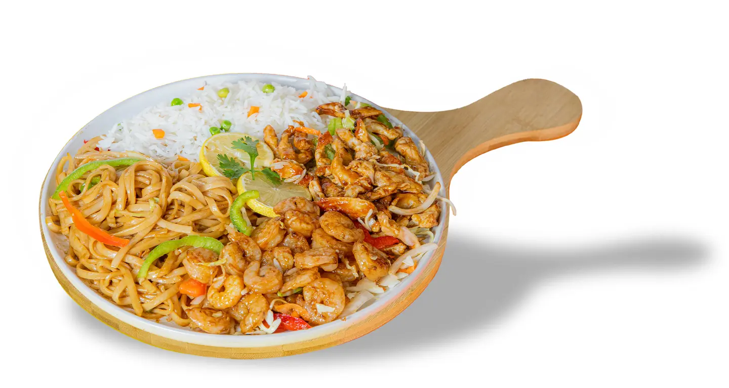 دجاج وربيان مكس  مع أرز ومكرونه