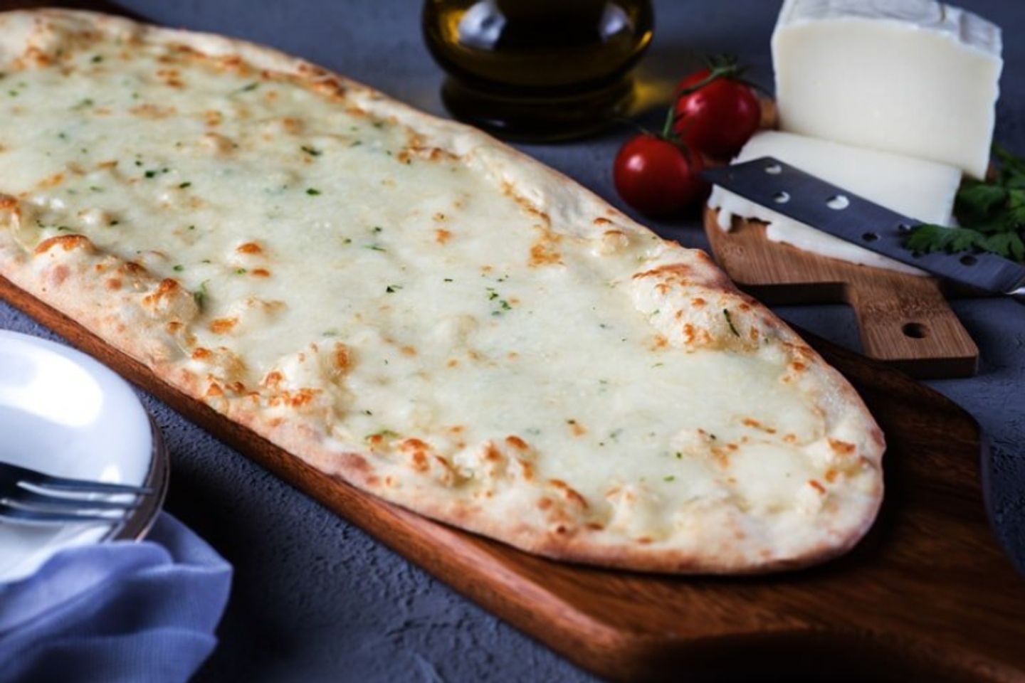 فطيرة جبنة موزاريلا