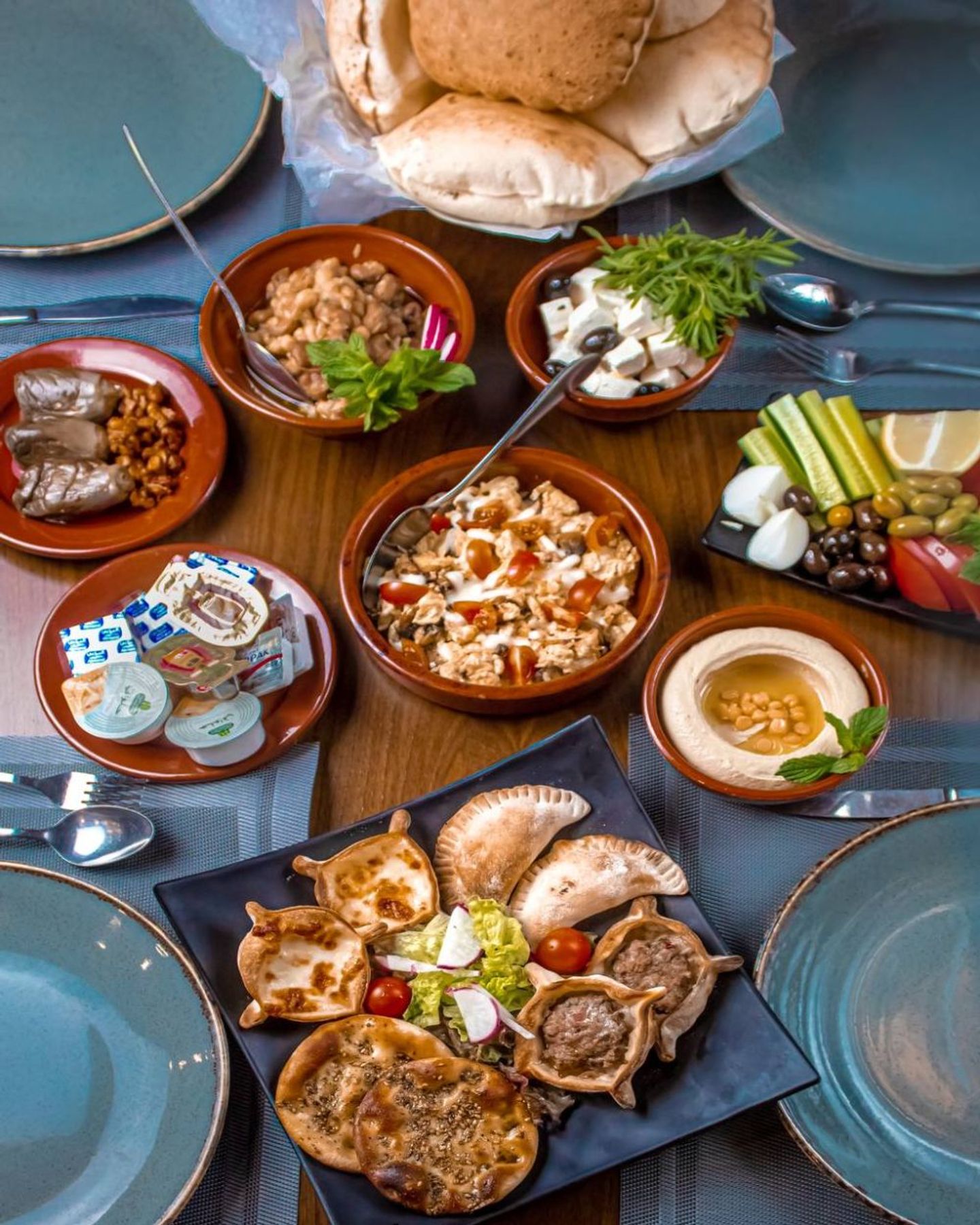 افطار عنب وتين 2 اشخاص