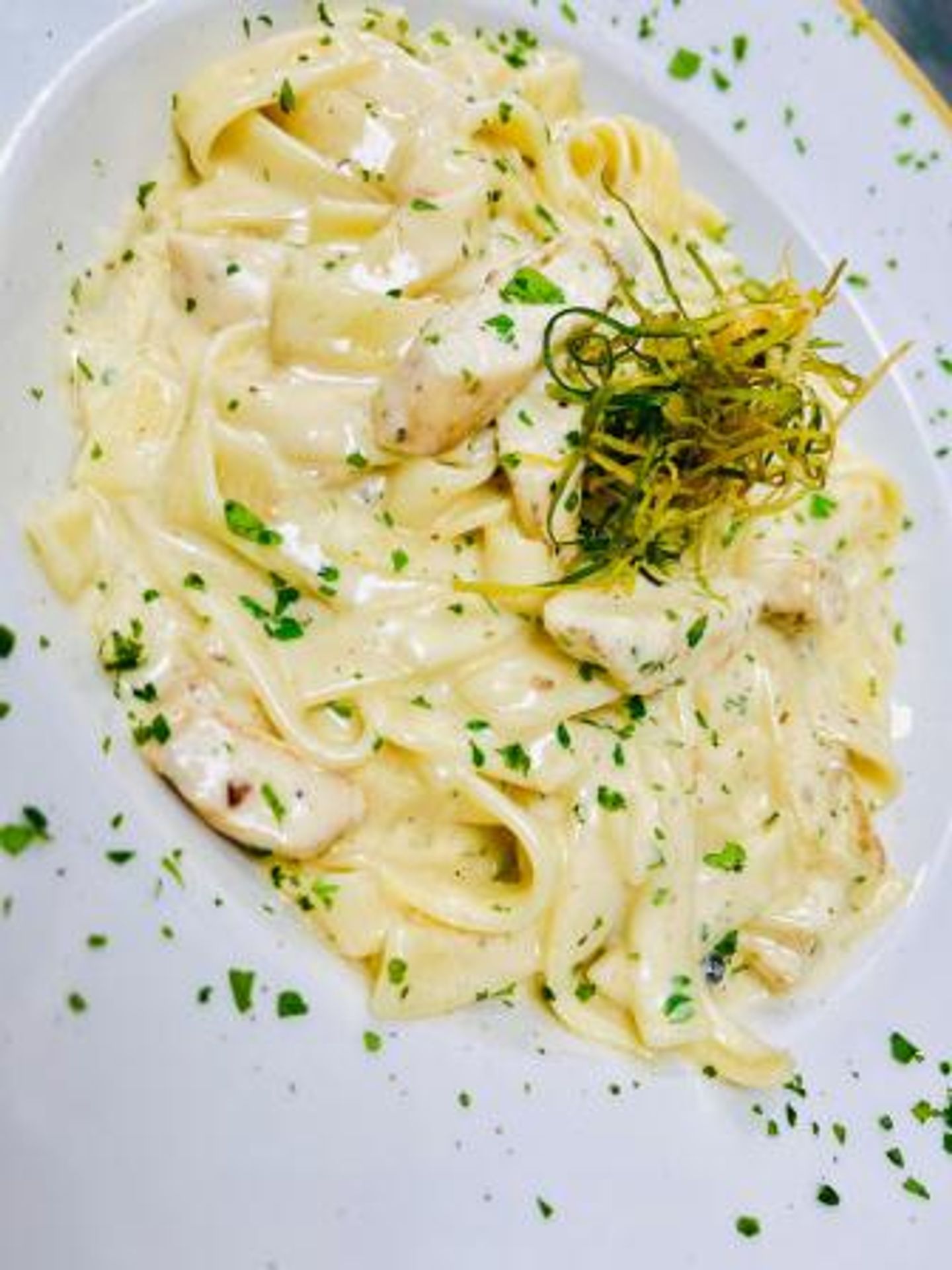 Pollo Con Fettuccini