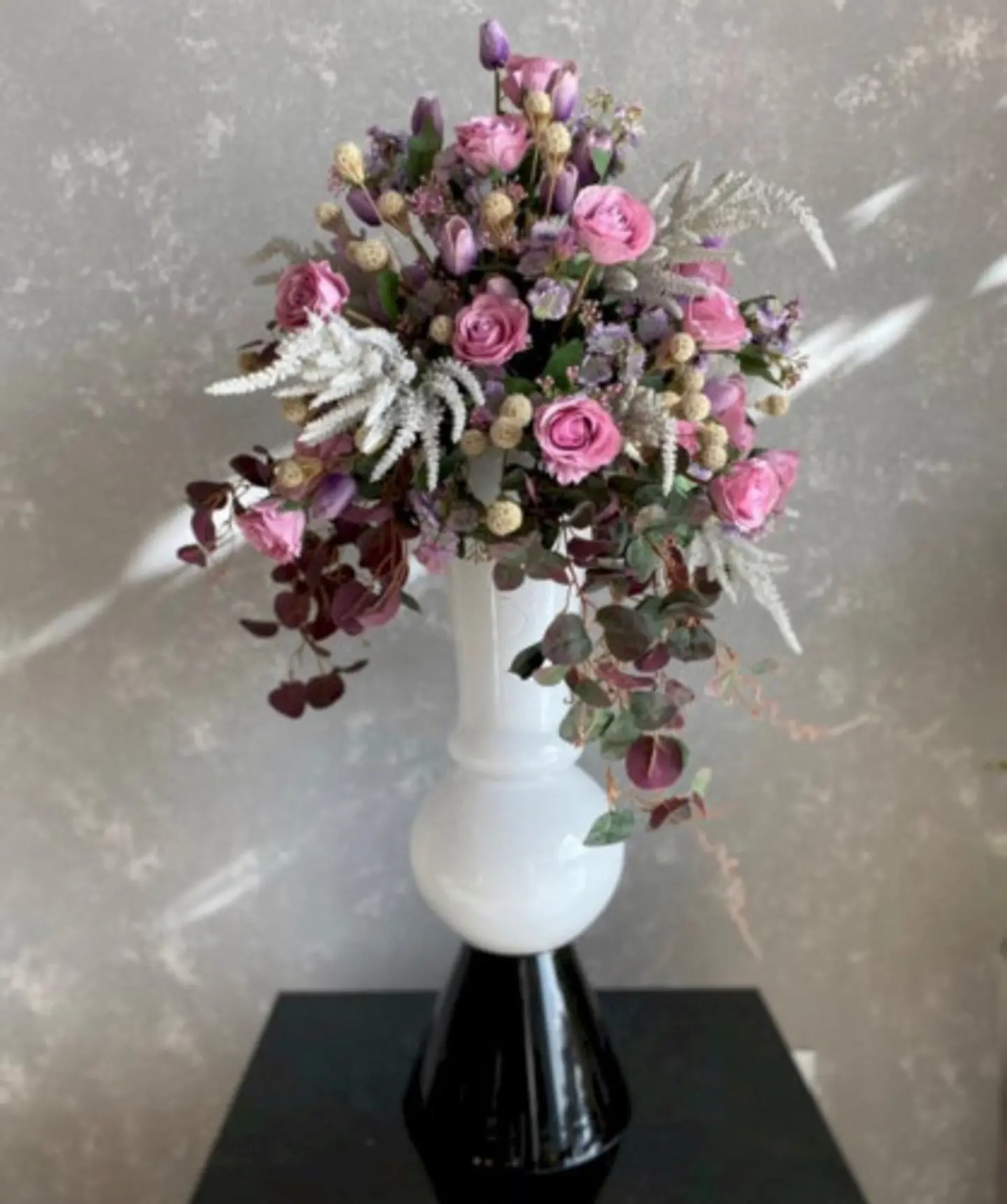 فازة ورد صناعي 25