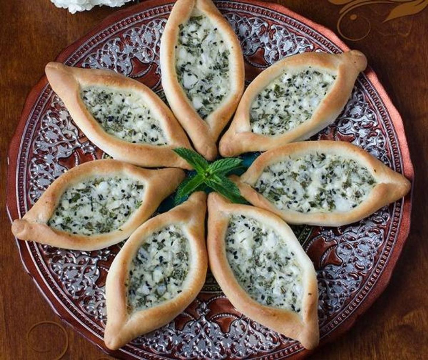 لبنه بالزيتون