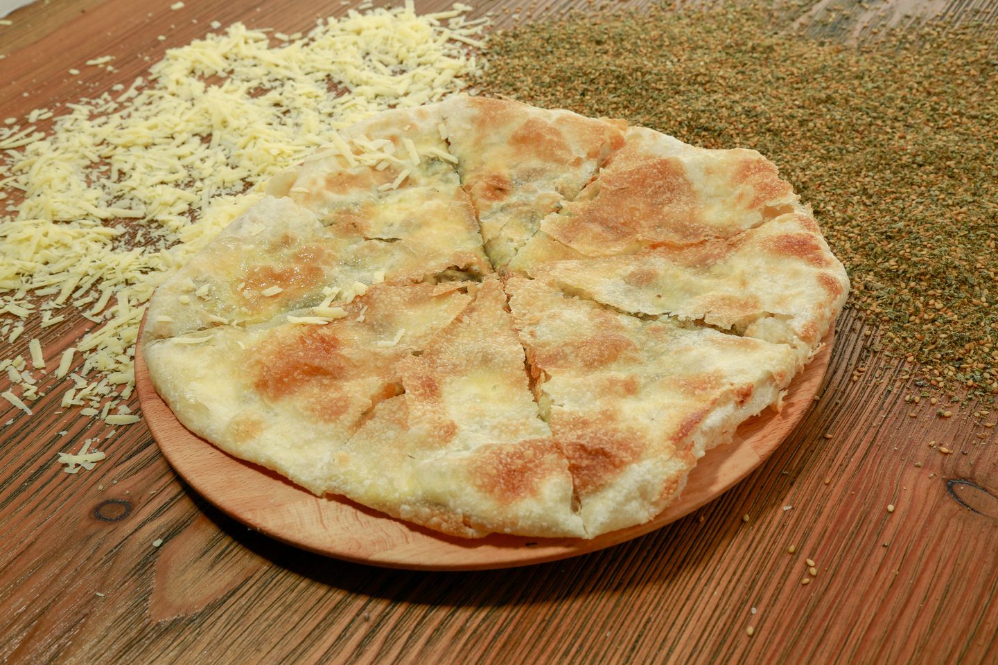 فطيرة جبن و زعتر