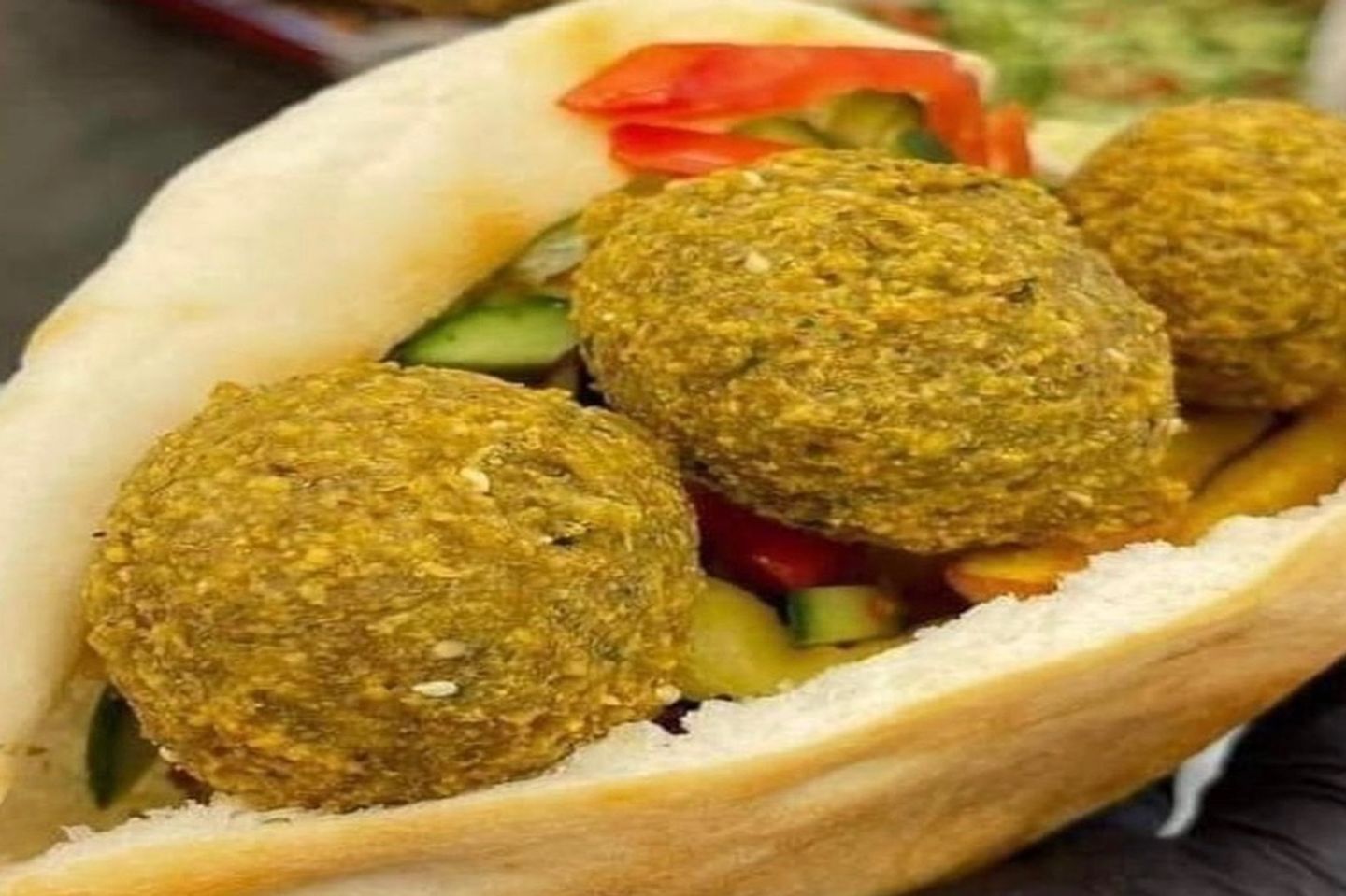 ساندوتش فلافل النزهة