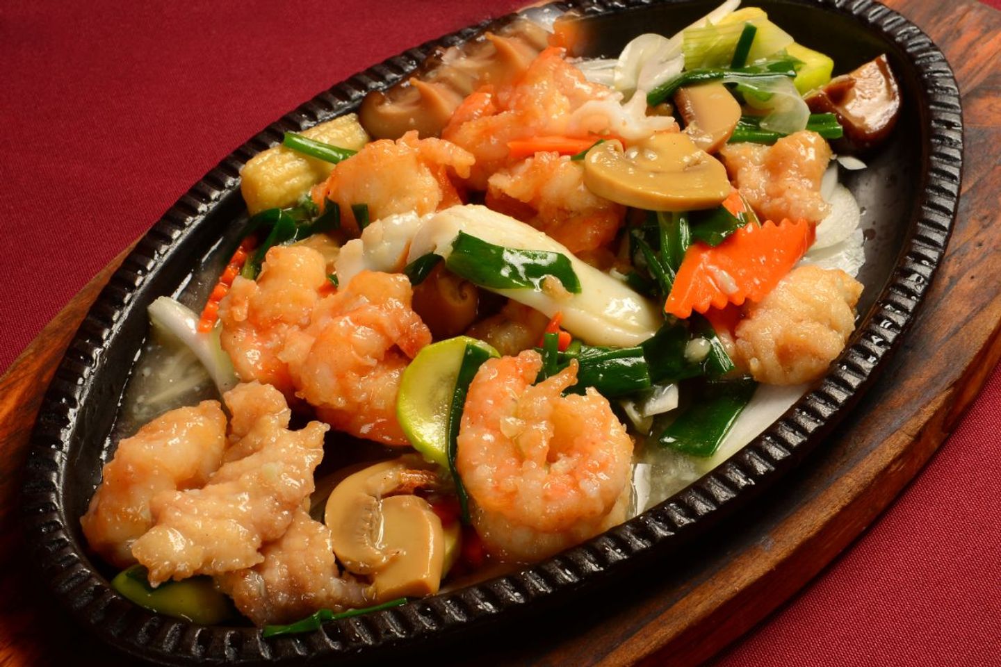 Shrimp Teppenyaki With Vegetables Sizzling