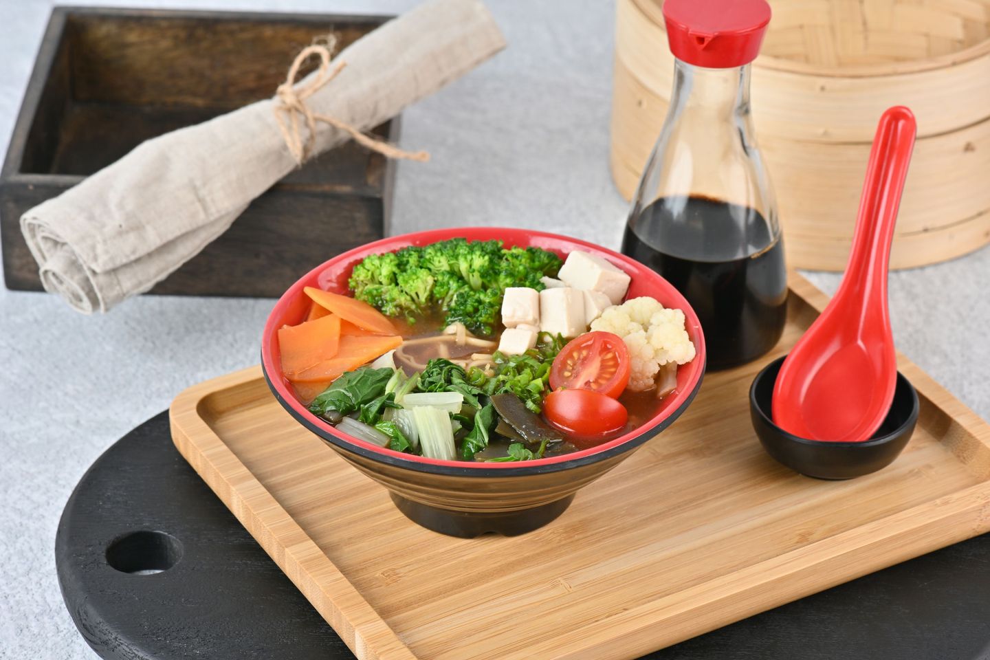 شوربة رامين الخضار