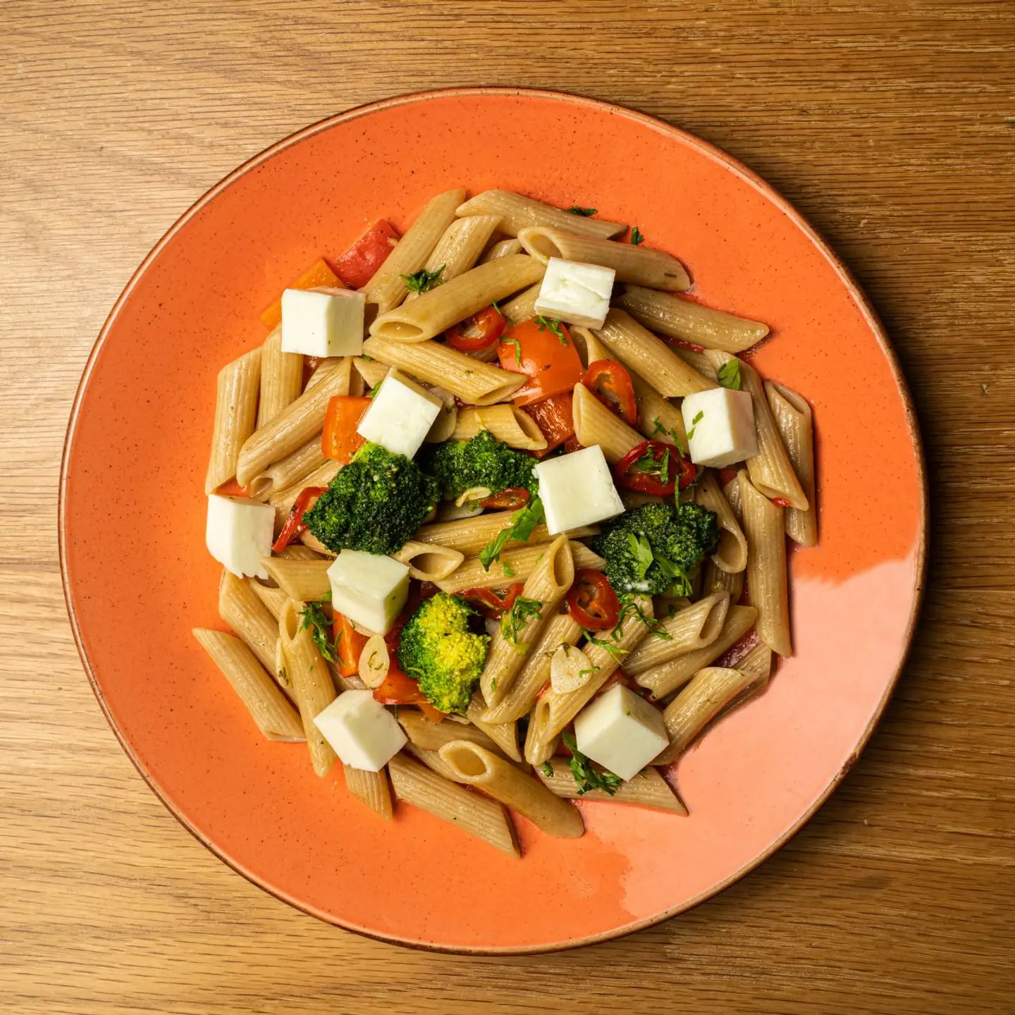 Organic Pasta Aglio Olio With Halloumi
