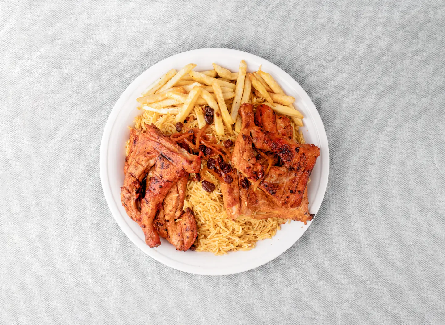 حبة دجاج على الفحم مع رز