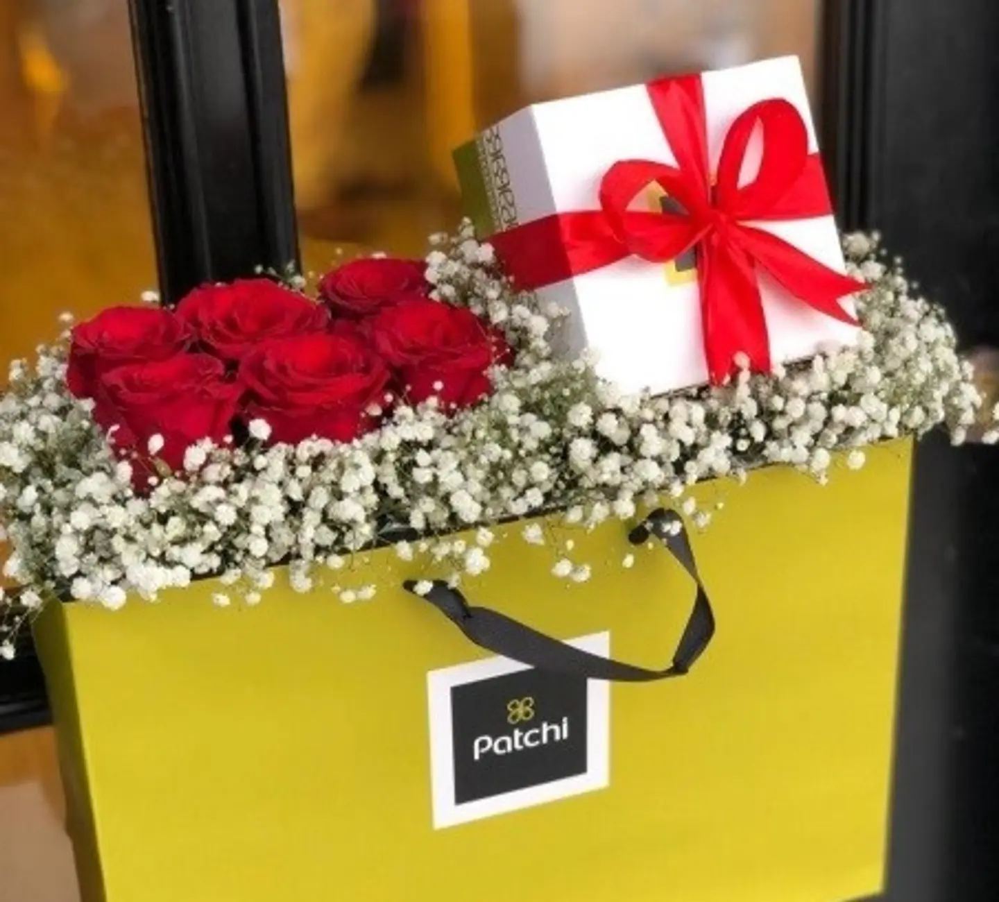 Rose With Patchi Chocolate Quarter Kilo