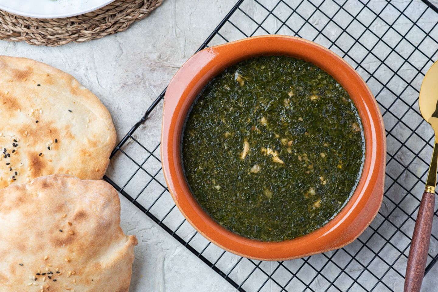 طاجن ملوخية بالدجاج