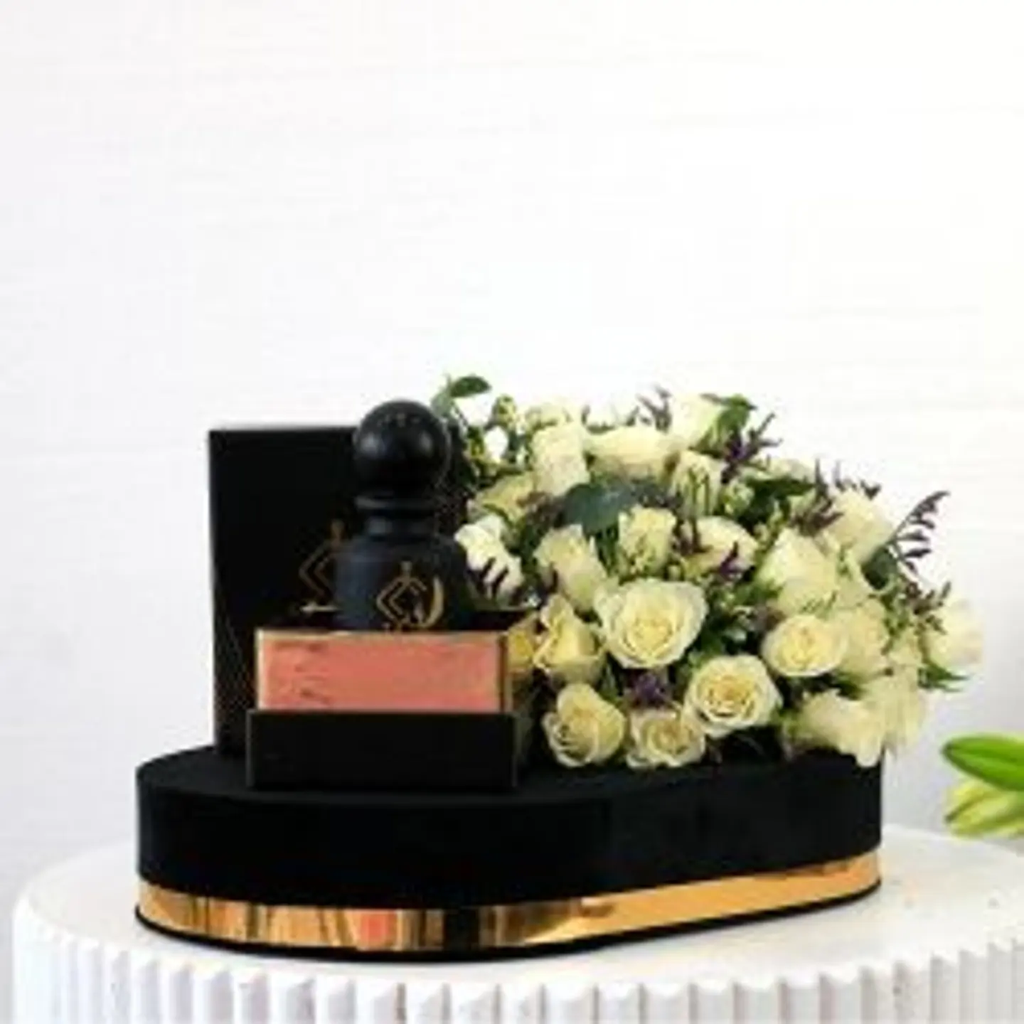 السعادة بيبي روز مع عطر لين