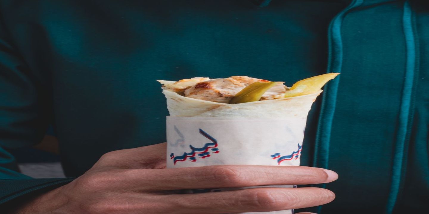 ساندوتش شيش طاووق