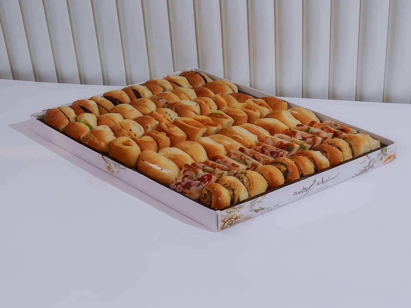 علبة فطائر كبيرة