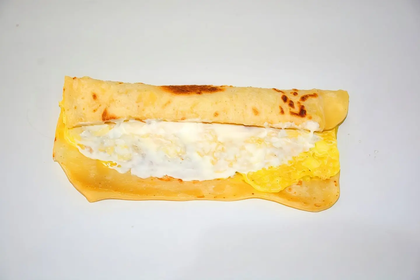 بيض بالجبن صاج