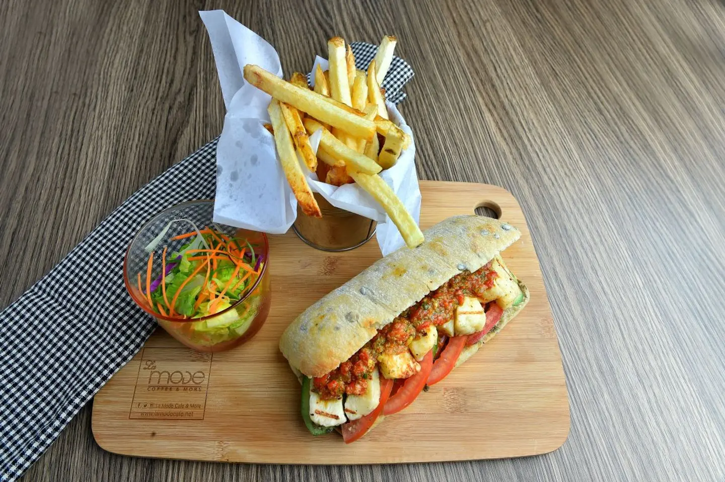 Grilled Halloumi Sandwich