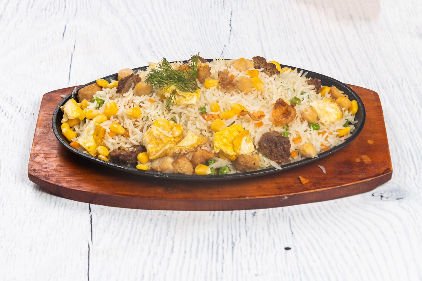 رز صيني مشكل دجاج وروبيان
