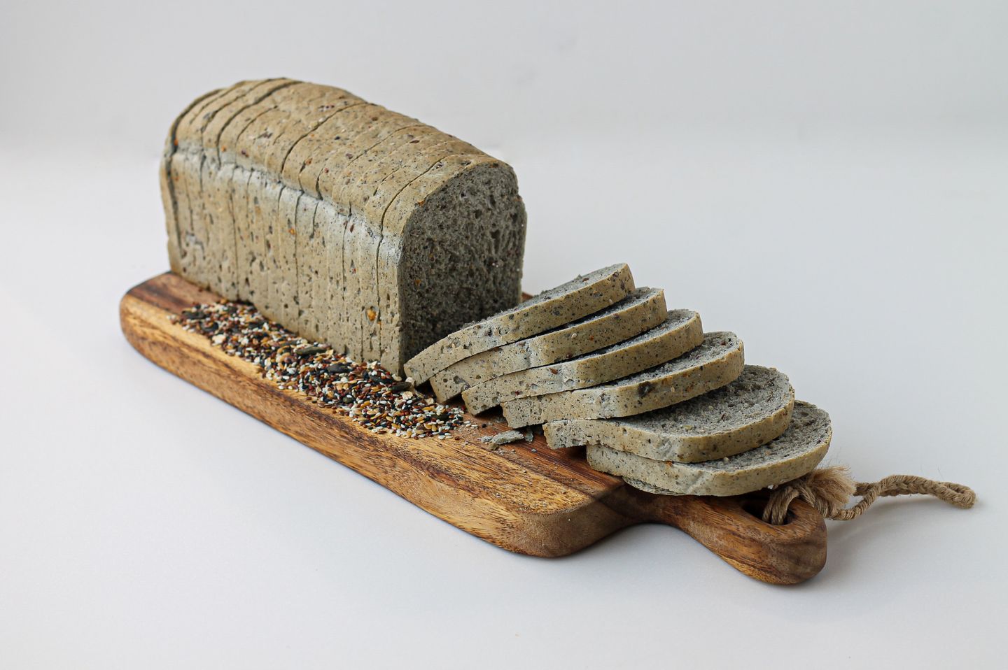 Cereal Bread With Seeds 600 Gm