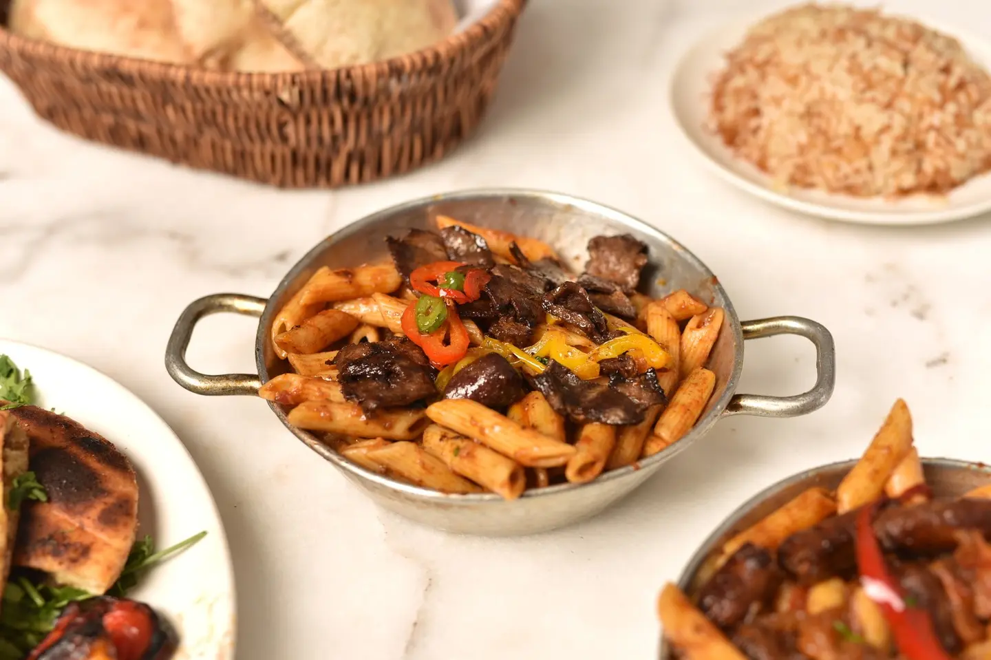 مكرونة بالسجق