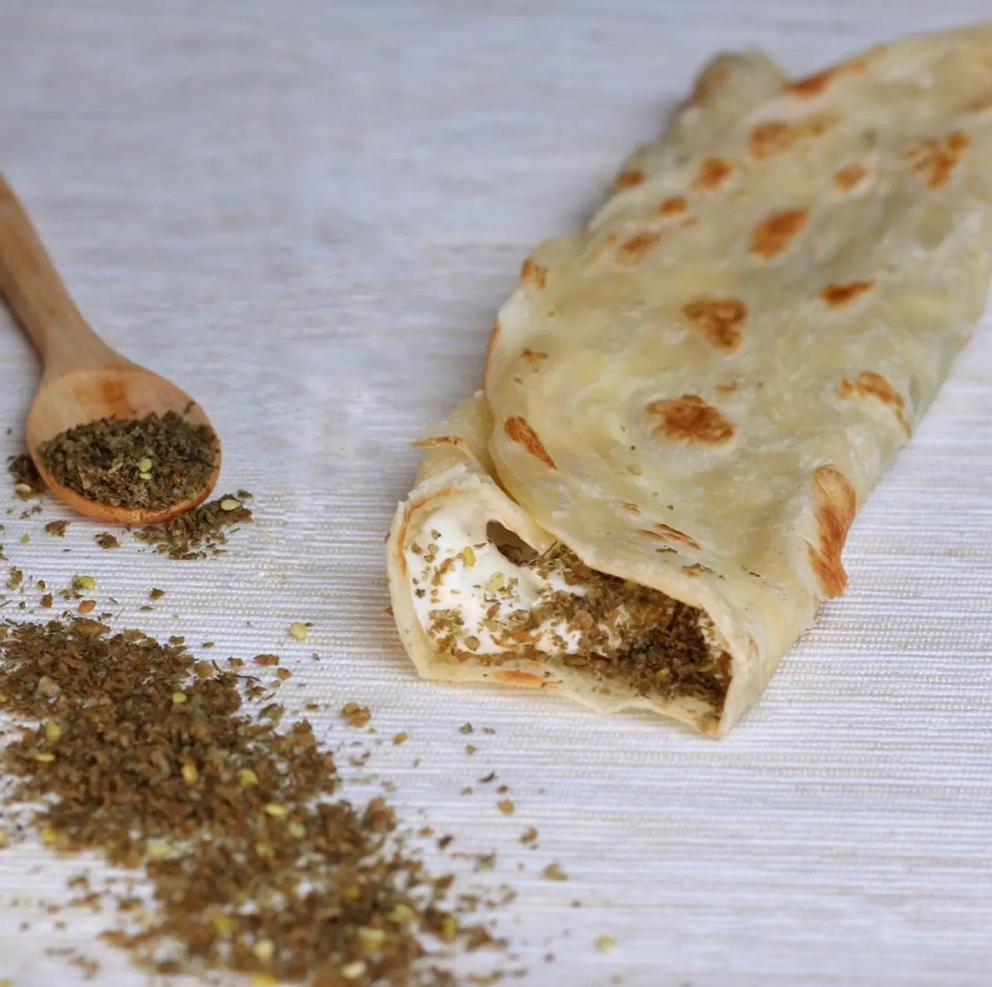 شباتي جبن زعتر