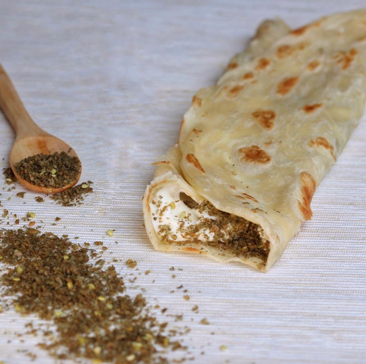 شباتي جبن زعتر