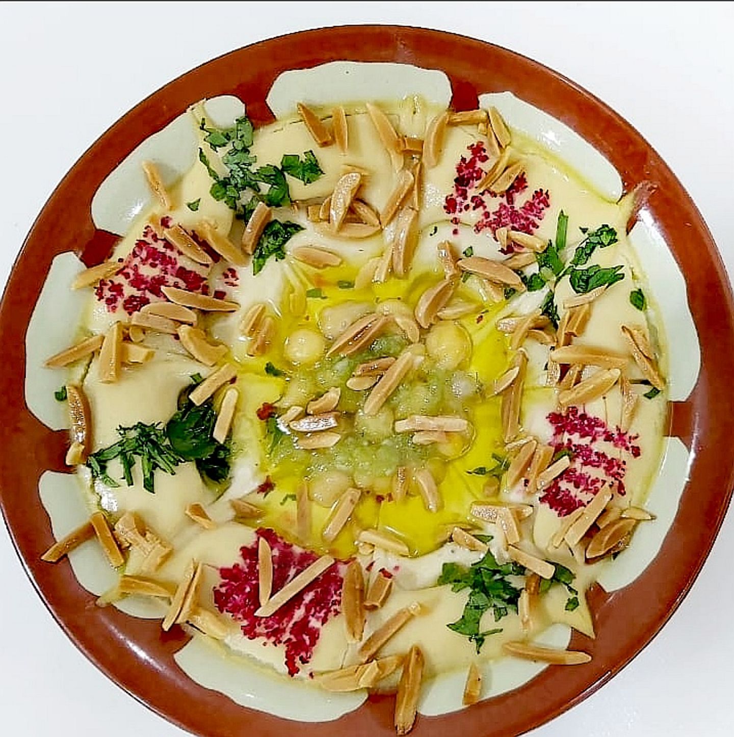 حمص باللوز