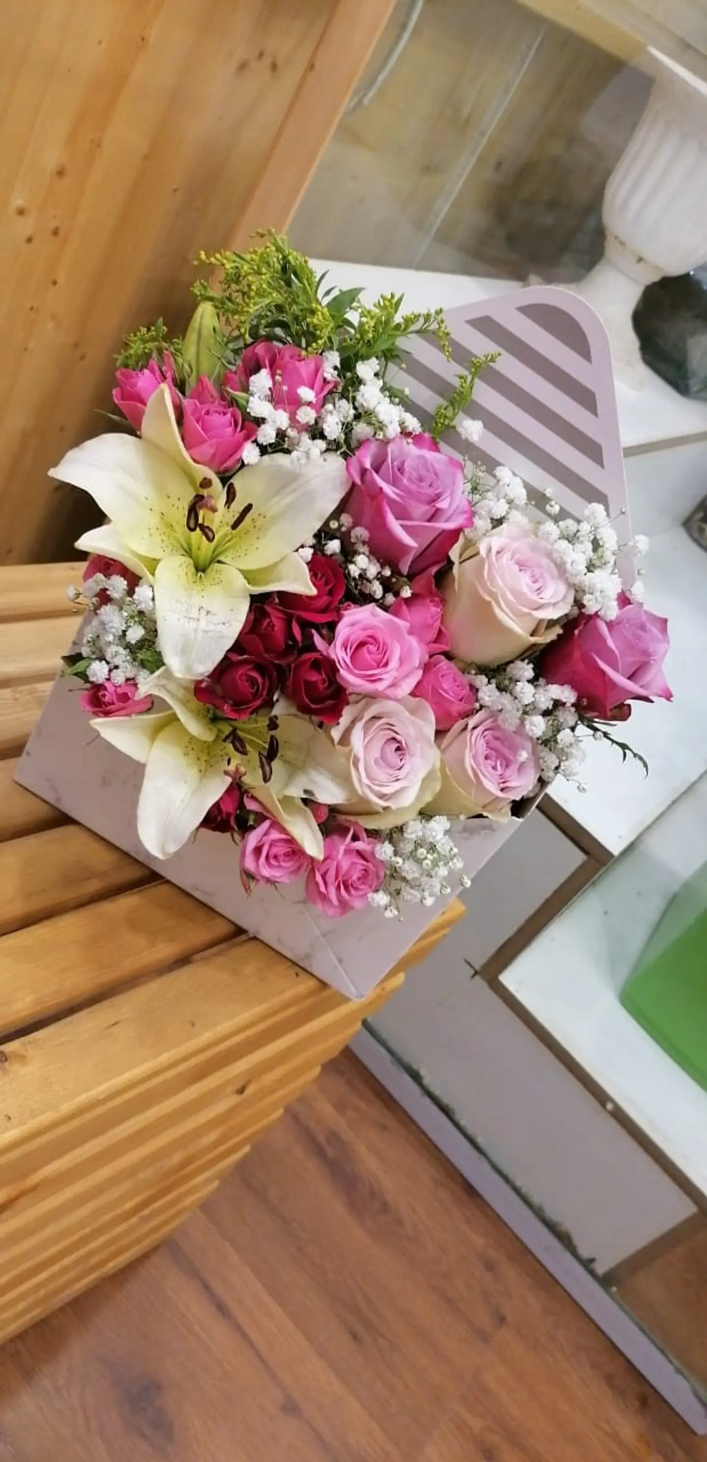 الظرف وايت اند بينك