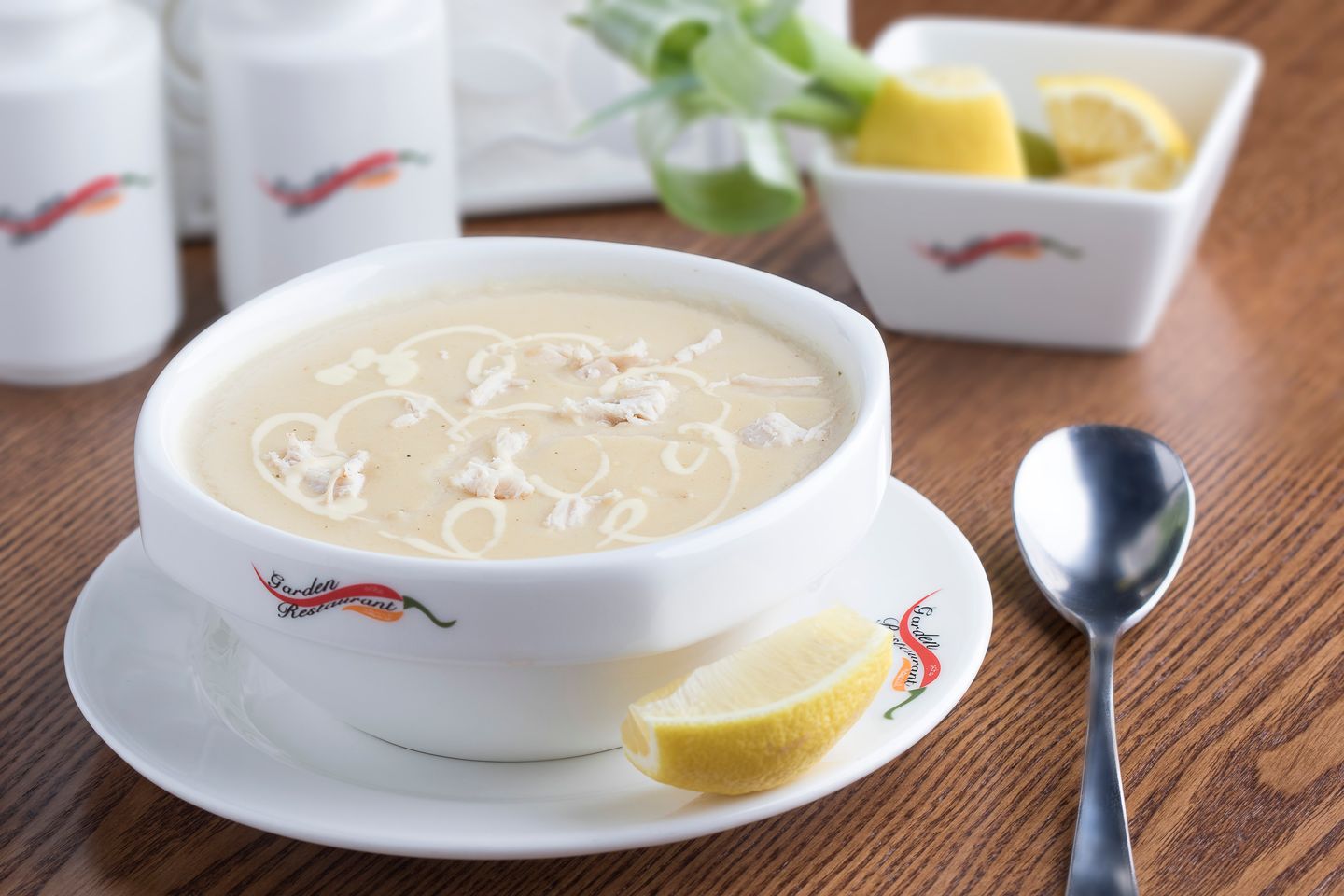 شوربة كريمة بالدجاج