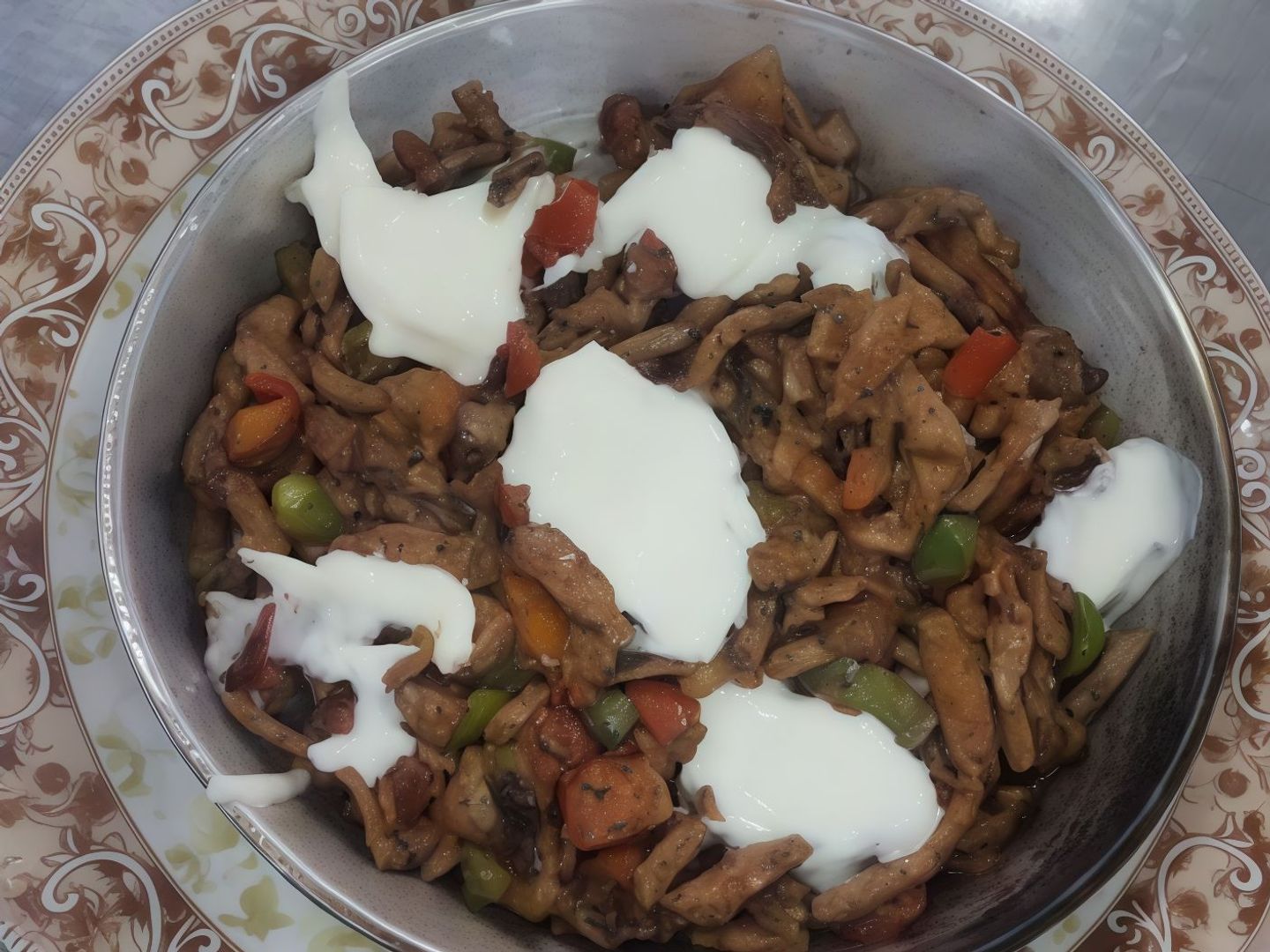 كبدة على الصاج بالجبن