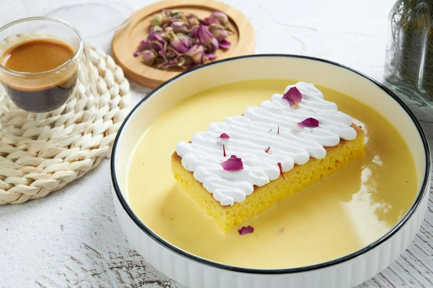 زعفران ميلك كيك