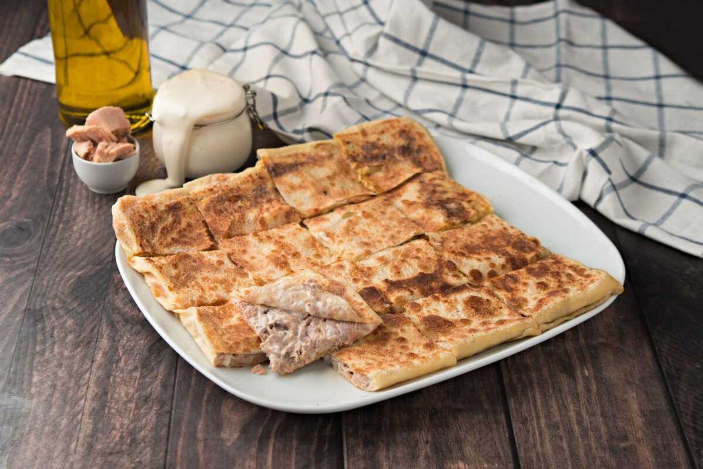مطبق حلو بالموز و القشطة