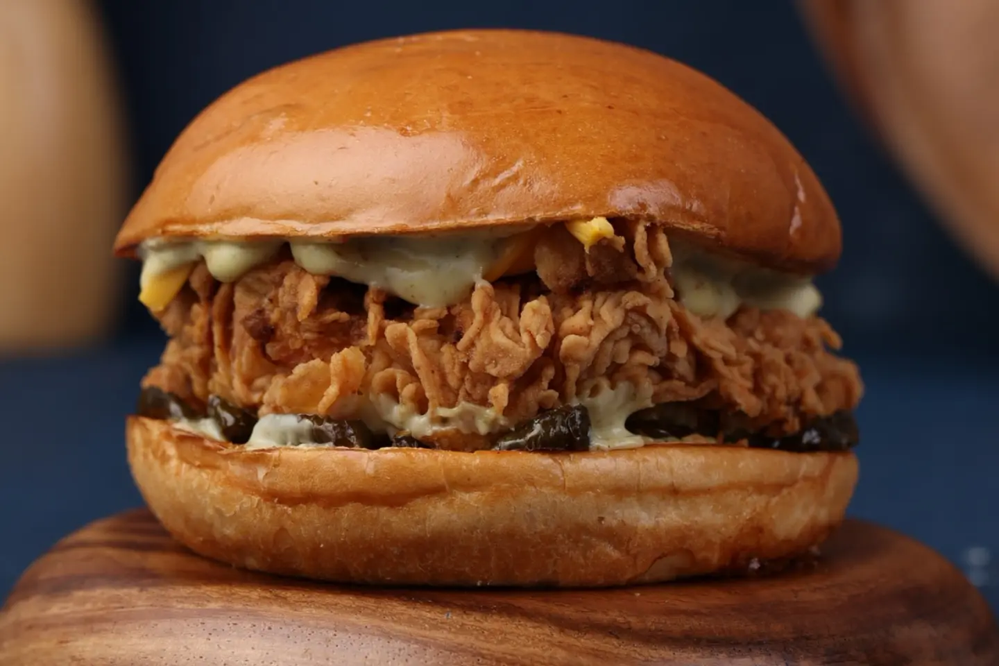 ذا اكسيت تشيزي تشيكن