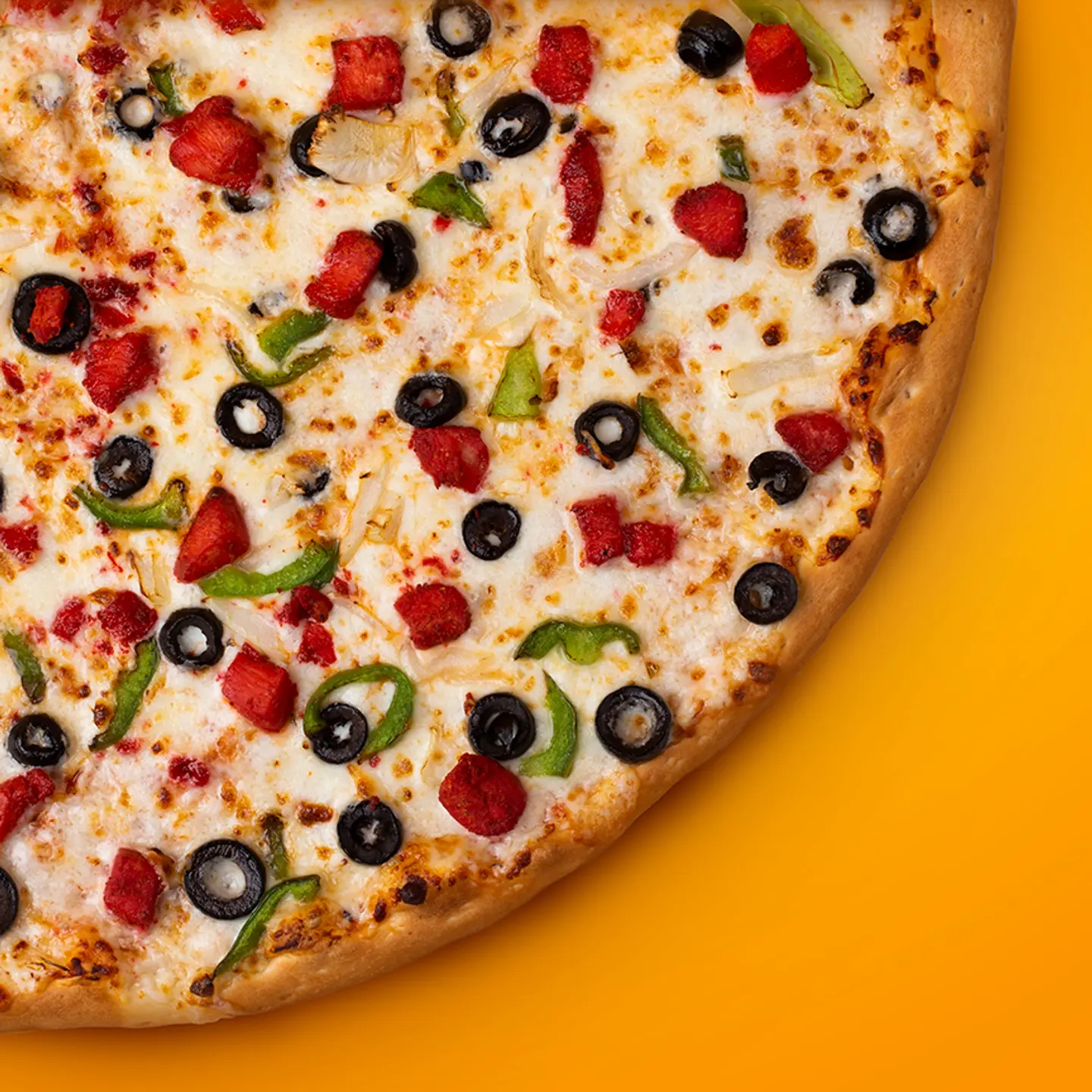 بيتزا التندوري كبير