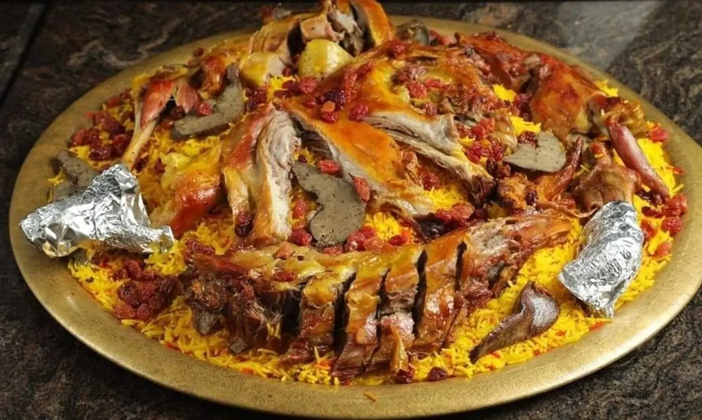 Whole Tais Mandi