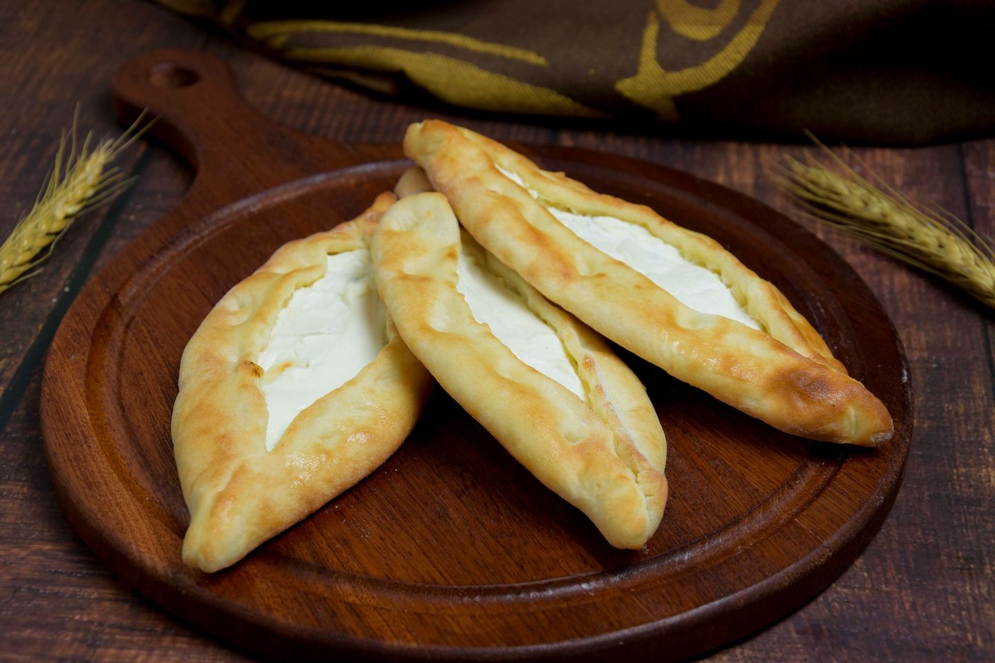 صحن فطائر لبنة 10 حبات