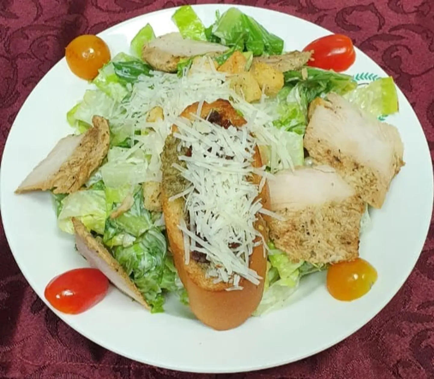 سلطة سيزر بالدجاج